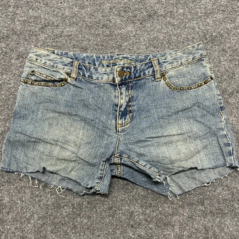 Michael Kors Denim Shorts Womens Size 8 Studded Raw Hem Cutoff Casual Stretch